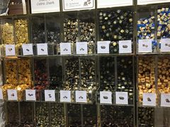 零售区-VENCHI 闻绮(北京国贸商城店)