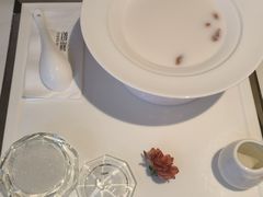 -燕庭·纯燕窝·甜品下午茶(南京西路店)