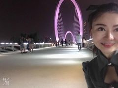 -南京眼步行桥