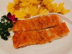 龙江烧肉拼炸云吞-叙福楼海鲜酒家(季华西路店)