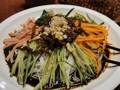 老滇凉米线-老滇山寨•云南特色菜•地方菜•民族风情歌舞表演(金碧店)