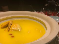 -领鲜天下·焗海鲜·花胶鸡(天目里店)
