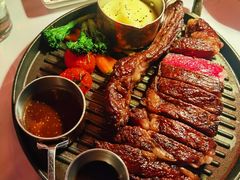 特色澳洲和牛战斧牛排-Kathleen's Waitan 凯圣琳江景西餐厅(外滩店)