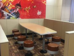 用餐区-麦当劳(新城市广场店)