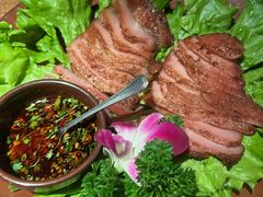 卡拉山火塘烧肉-花马天堂云南餐厅 Lost Heaven(外滩店)