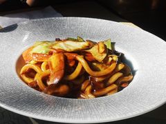 -穹六人间 people 6(岳阳路店)