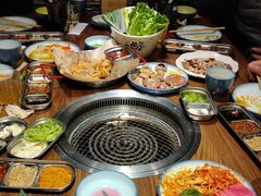 -明洞阿姨·韩式酱蟹烤肉·创意料理(三元桥店)