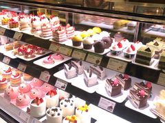 -巴黎贝甜(大宁国际商业广场店)