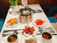 -领鲜活海鲜榴莲自助火锅(东门店)