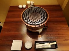 -焼肉まんぐう