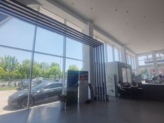 -上海冠松华奥奥迪4S店(张江店)