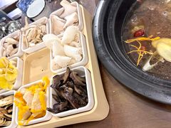 -菌乡缘·野生菌蒸汽鱼火锅(江边夜市店)