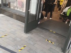 -lululemon(比斯特购物村店)