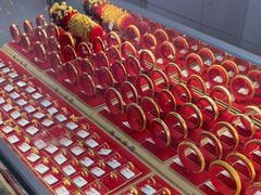 -恒一珠宝·回收黄金钻石奢侈品(灵岩南路店)