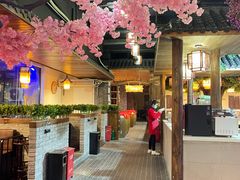 -茅台镇网红溶洞餐厅·茅帮菜馆