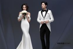 现代简约-巴黎婚纱摄影工作室