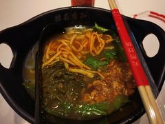 -桂在香知桂林米粉(红博中央公园店)