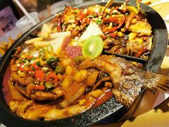 -鸣记脆皮烤鱼·海鲜烤鱼(三八广场店)