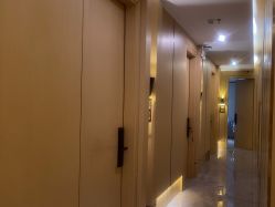 -香港倾城国际·美容美体中心