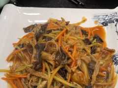 -撒拉人家.酸菜牦牛肉火锅