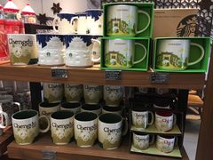 零售区-星巴克臻选(成都宽窄巷子店)