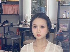 -ME觅妆·定制美妆·彩妆私教(菱角湖店)