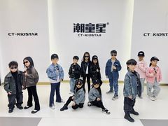 -潮童星少儿模特形体培训(郑州总校)