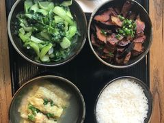 -俏湘私房菜(国贸店)