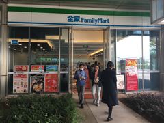 -全家便利店(宝地广场店)