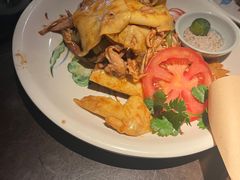 -大头虾越式风味餐厅(光明广场店)