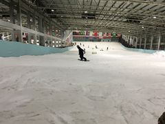 -乔波室内滑雪场