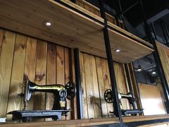 -佬土鹅肠火锅(中建大观店)