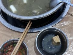 -黑竹沟新场牛肉火锅