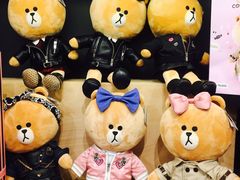 -LINE FRIENDS Garosu-gil Flagship Store