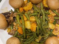 长豆角烧茄子-黄家饺子东北特色菜馆(湖滨商业街店)