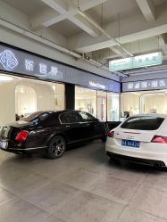 -喜爱高定婚纱摄影