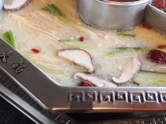 -佬土鹅肠火锅(扬中步行街店)