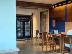 -包整·丝娃娃(一览甲秀楼风景店)