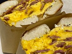 -Catch Bagel(芳草地店)