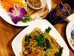 -两兄弟Song Pee Nong(2号店)