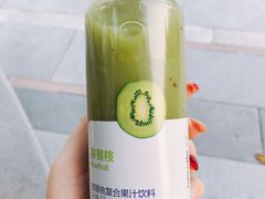 NFC鲜榨猕猴桃汁-瑞幸咖啡(三里屯SOHO-6号楼店)