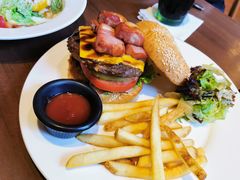火焰厚切培根牛肉堡-拉亚汉堡经典餐厅(商城路店)