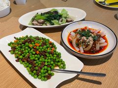 -渝信川菜 · 川味家常菜(财富购物中心店)
