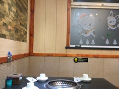 大堂-草家酱蟹炭火烤肉店(珲春南路一店)