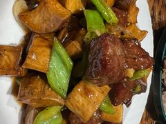 杏鲍菇牛肉粒-老广酒楼(樱花店)