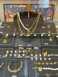 -周大福CHOW TAI FOOK(贵和购物中心店)