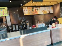 -麦当劳(中二横路店)