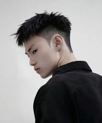 -丝语萱形象