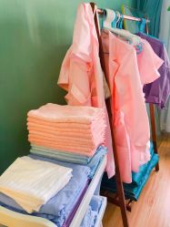 -萱草产后康复催乳中心(江宁万达店)