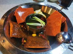 -爱你您·自家鱼塘·活水喷泉鱼火锅(八里店)